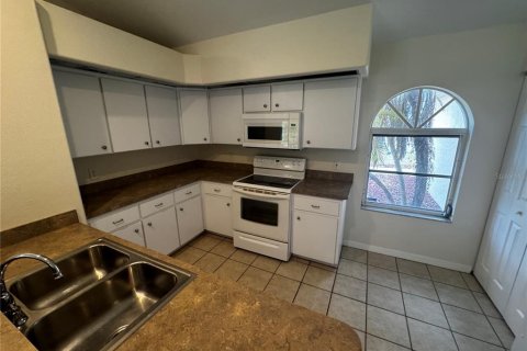House in North Port, Florida 3 bedrooms, 141.77 sq.m. № 2228465 - photo 12