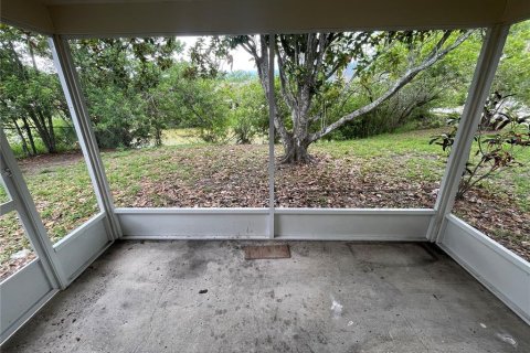 House in New Port Richey, Florida 2 bedrooms, 90.67 sq.m. № 1769324 - photo 6