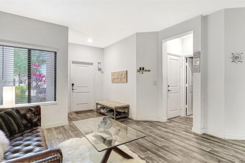 Townhouse in Miami, Florida 3 bedrooms, 158.31 sq.m. № 1728767 - photo 4
