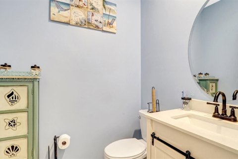 Townhouse in Miami, Florida 3 bedrooms, 158.31 sq.m. № 1728767 - photo 23
