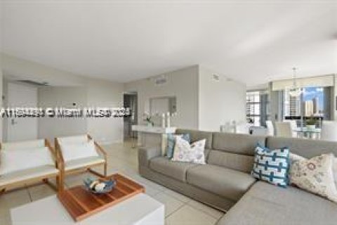 Copropriété à vendre à Aventura, Floride: 2 chambres, 126.44 m2 № 1949044 - photo 2