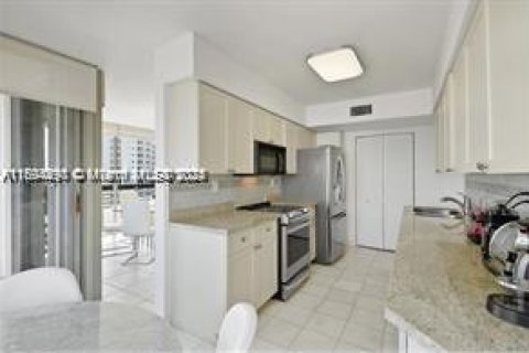 Copropriété à vendre à Aventura, Floride: 2 chambres, 126.44 m2 № 1949044 - photo 13