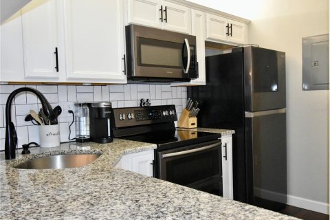 Copropriété à vendre à Tarpon Springs, Floride: 2 chambres, 90.95 m2 № 1899875 - photo 10