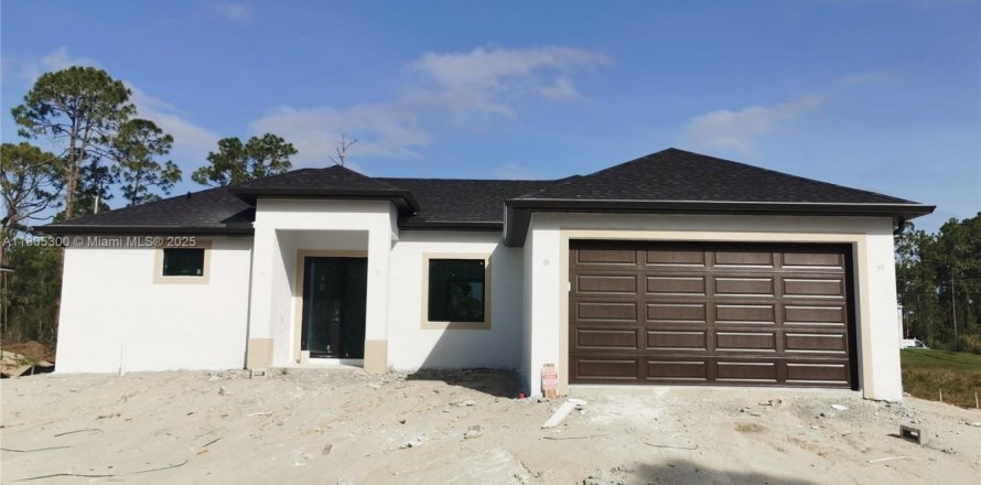 Casa en Lehigh Acres, Florida 3 dormitorios, 139.26 m2 № 1752095