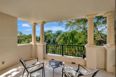 Condo in Miami Beach, Florida, 3 bedrooms  № 1867265 - photo 26