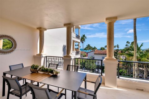 Condo in Miami Beach, Florida, 3 bedrooms  № 1867265 - photo 7