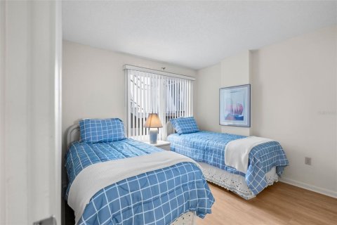 Снять в аренду кондоминиум в Сент-Питерсберг, Флорида 6 комнат, 116.59м2, № 1690263 - фото 14