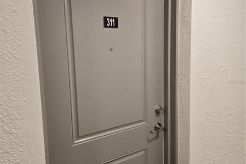 Condominio en venta en Orlando, Florida, 1 dormitorio, 71.35 m2 № 1532517 - foto 5