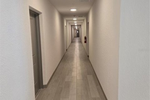 Condominio en venta en Orlando, Florida, 1 dormitorio, 71.35 m2 № 1532517 - foto 4