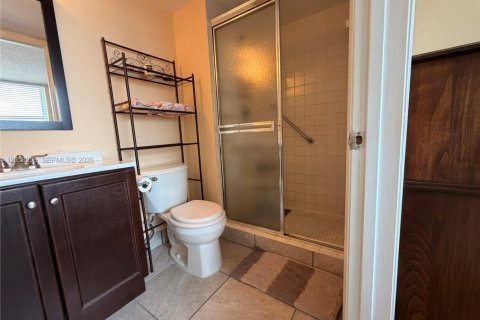 Купить кондоминиум в Маргит, Флорида 2 спальни, 92.9м2, № 2248960 - фото 7