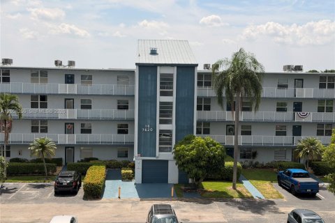 Купить кондоминиум в Маргит, Флорида 2 спальни, 92.9м2, № 2248960 - фото 21