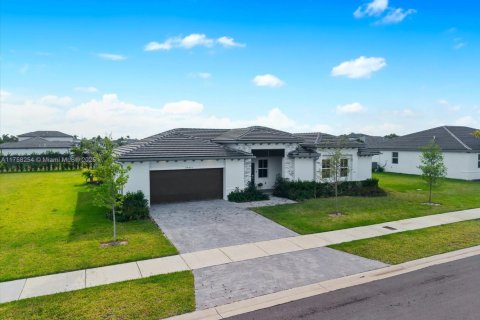 House in Homestead, Florida 3 bedrooms, 198.53 sq.m. № 1701898 - photo 2