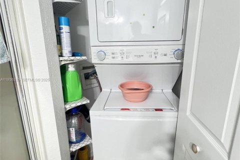 Adosado en alquiler en Boca Raton, Florida, 3 dormitorios, 126.72 m2 № 1994332 - foto 17