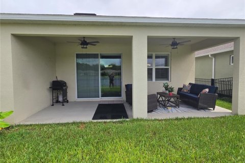 House in New Smyrna Beach, Florida 3 bedrooms, 154.4 sq.m. № 1907047 - photo 16