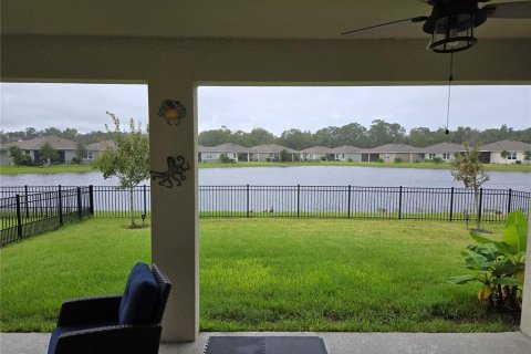 House in New Smyrna Beach, Florida 3 bedrooms, 154.4 sq.m. № 1907047 - photo 8