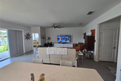 House in New Smyrna Beach, Florida 3 bedrooms, 154.4 sq.m. № 1907047 - photo 24