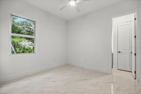 Casa en venta en Kissimmee, Florida, 3 dormitorios, 213.02 m2 № 1721901 - foto 30