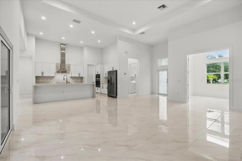 Casa en venta en Kissimmee, Florida, 3 dormitorios, 213.02 m2 № 1721901 - foto 16