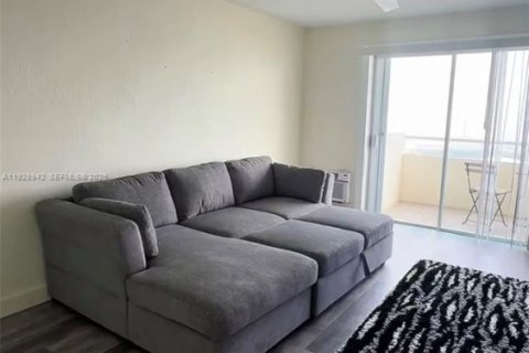 Copropriété à vendre à North Bay Village, Floride: 41.62 m2 № 1989175 - photo 3