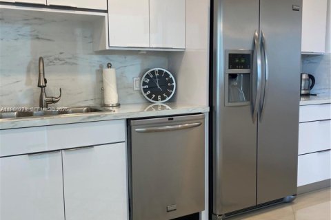 Copropriété à louer à Hollywood, Floride: 1 chambre, 73.3 m2 № 2046488 - photo 13