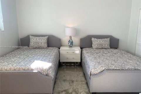 Copropriété à louer à Hollywood, Floride: 1 chambre, 73.3 m2 № 2046488 - photo 16
