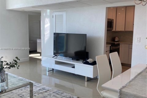 Copropriété à louer à Hollywood, Floride: 1 chambre, 73.3 m2 № 2046488 - photo 3