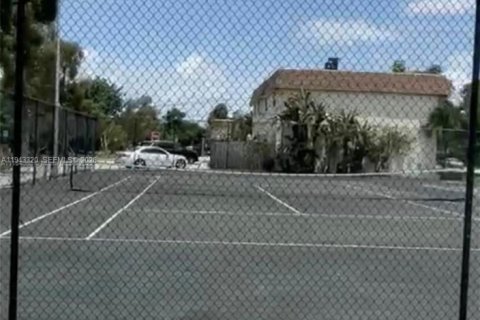 Touwnhouse à louer à Plantation, Floride: 2 chambres, 87.14 m2 № 1999563 - photo 15