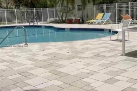 Touwnhouse à louer à Plantation, Floride: 2 chambres, 87.14 m2 № 1999563 - photo 17