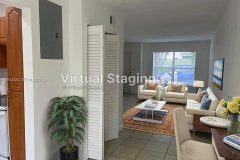 Touwnhouse à louer à Plantation, Floride: 2 chambres, 87.14 m2 № 1999563 - photo 2