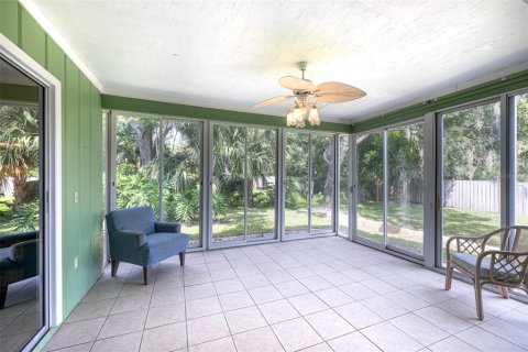 Condo in Sarasota, Florida, 2 bedrooms  № 1903059 - photo 16