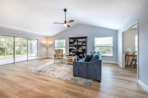 Condo in Sarasota, Florida, 2 bedrooms  № 1903059 - photo 6