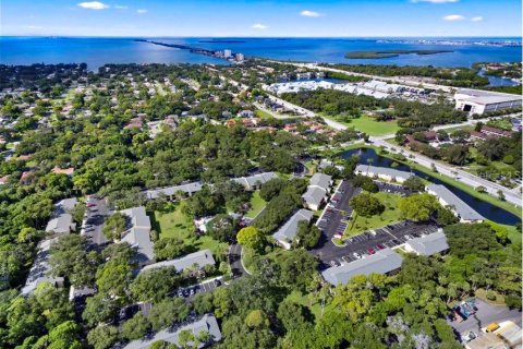 Condominio en alquiler en Saint Petersburg, Florida, 3 dormitorios, 111.48 m2 № 1607913 - foto 1