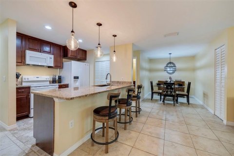 Condominio en alquiler en Saint Petersburg, Florida, 3 dormitorios, 111.48 m2 № 1607913 - foto 10
