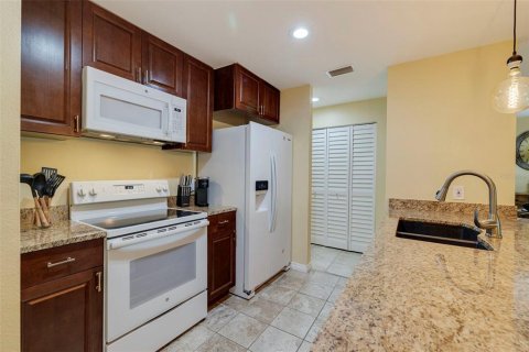Condominio en alquiler en Saint Petersburg, Florida, 3 dormitorios, 111.48 m2 № 1607913 - foto 6