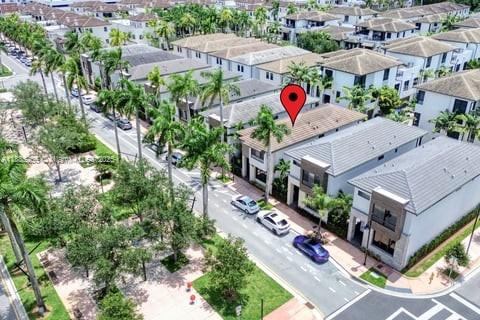 Casa en venta en Doral, Florida, 4 dormitorios, 209.68 m2 № 1941305 - foto 1