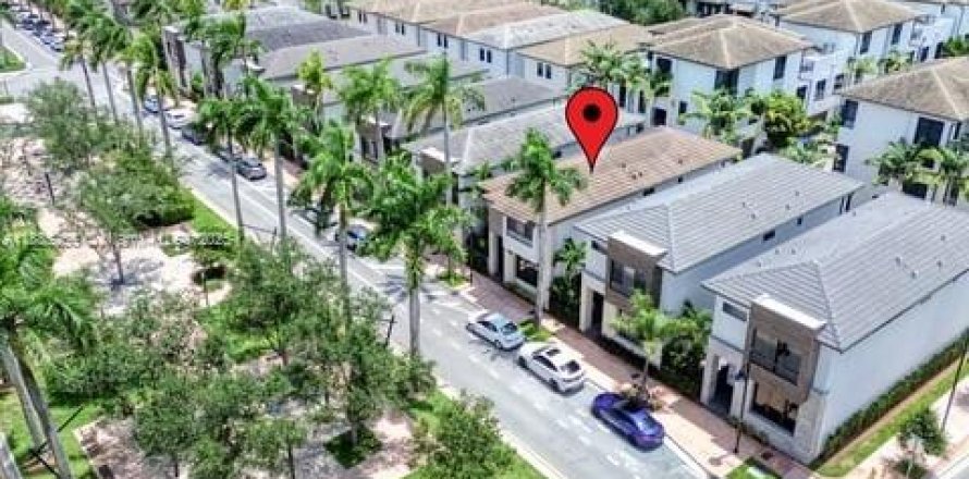 Casa en Doral, Florida 4 dormitorios, 209.68 m2 № 1941305