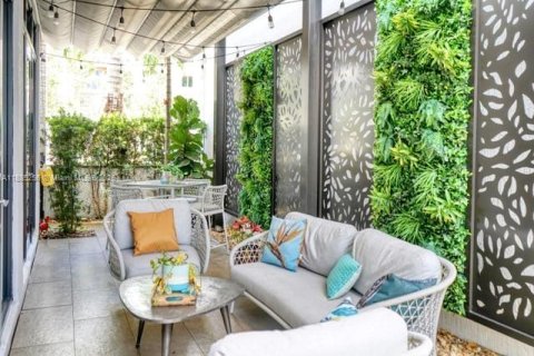 Casa en venta en Doral, Florida, 4 dormitorios, 209.68 m2 № 1941305 - foto 11