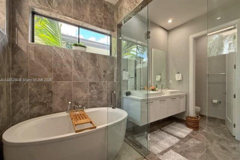 Casa en venta en Doral, Florida, 4 dormitorios, 209.68 m2 № 1941305 - foto 20