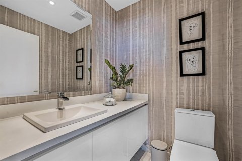 Condo in Fort Lauderdale, Florida, 3 bedrooms № 2154485 - photo 25