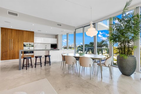 Condo in Fort Lauderdale, Florida, 3 bedrooms № 2154485 - photo 4