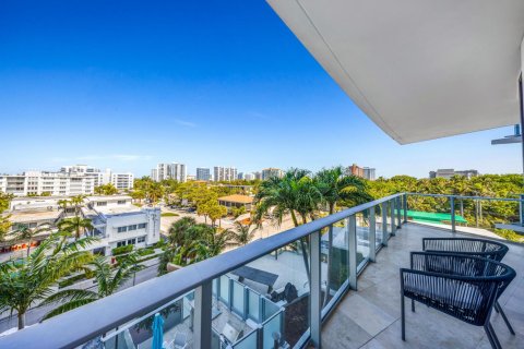 Condo in Fort Lauderdale, Florida, 3 bedrooms № 2154485 - photo 27