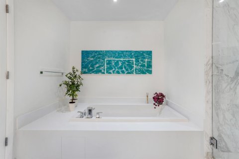 Condo in Fort Lauderdale, Florida, 3 bedrooms № 2154485 - photo 18