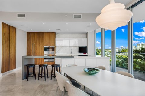 Condo in Fort Lauderdale, Florida, 3 bedrooms № 2154485 - photo 9