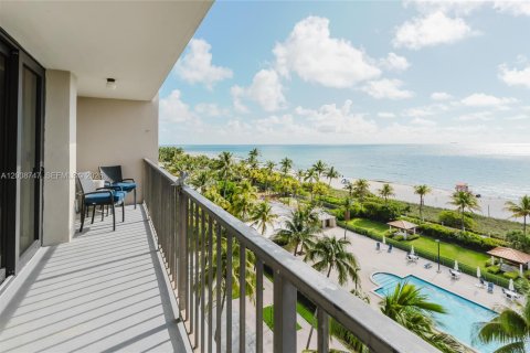 Condo in Miami Beach, Florida, 1 bedroom № 2178878 - photo 28