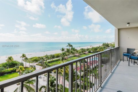 Condo in Miami Beach, Florida, 1 bedroom № 2178878 - photo 26