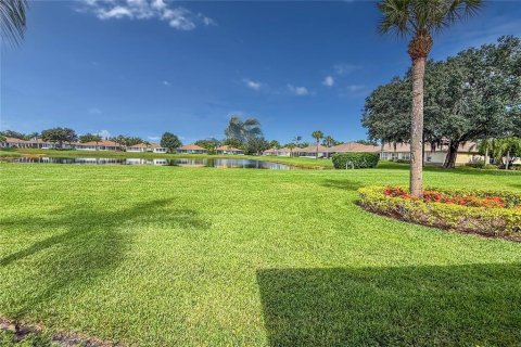 Condo in Sun City Center, Florida, 3 bedrooms  № 1919893 - photo 6