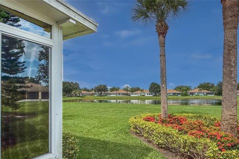 Condo in Sun City Center, Florida, 3 bedrooms  № 1919893 - photo 3