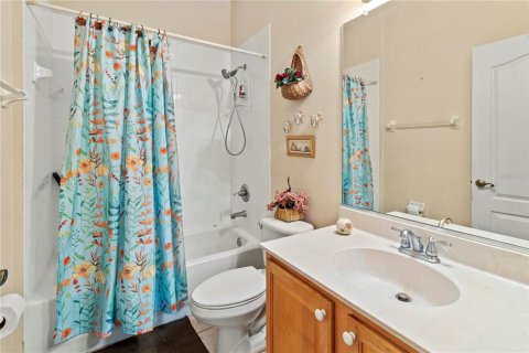 Condo in Sun City Center, Florida, 3 bedrooms  № 1919893 - photo 27
