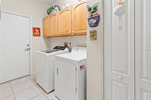 Condo in Sun City Center, Florida, 3 bedrooms  № 1919893 - photo 29