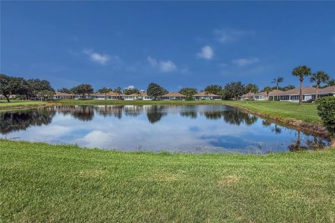 Condo in Sun City Center, Florida, 3 bedrooms  № 1919893 - photo 1
